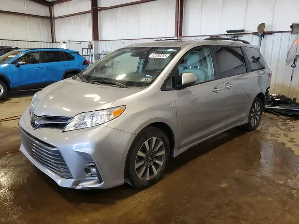 5TDDZ3DC1JS190712 2018 TOYOTA SIENNA - Image 1
