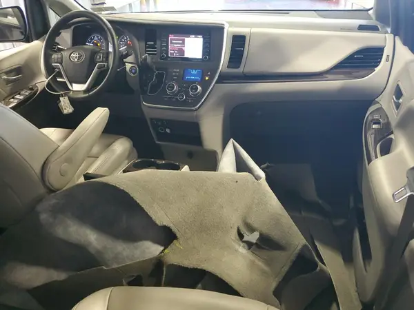 5TDDZ3DC1JS190712 2018 TOYOTA SIENNA - Image 8