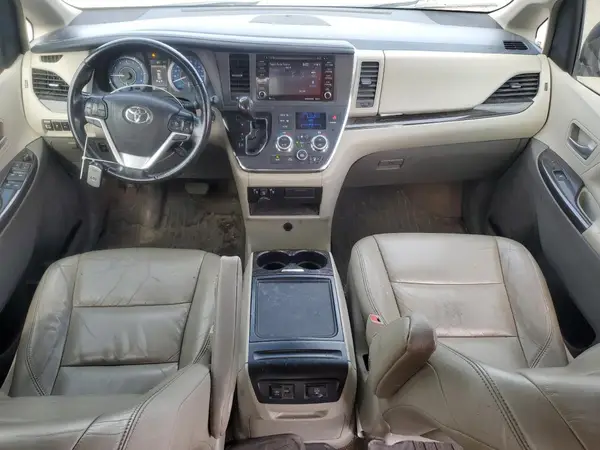 5TDDZ3DC1JS195179 2018 TOYOTA SIENNA - Image 8