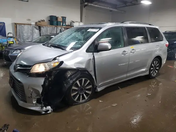 5TDDZ3DC1JS197031 2018 TOYOTA SIENNA - Image 1