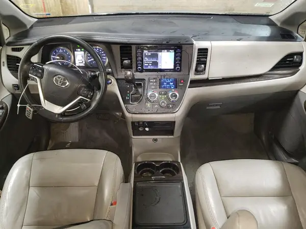 5TDDZ3DC1JS197031 2018 TOYOTA SIENNA - Image 8