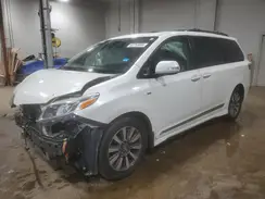 5TDDZ3DC1JS200283 2018 TOYOTA SIENNA