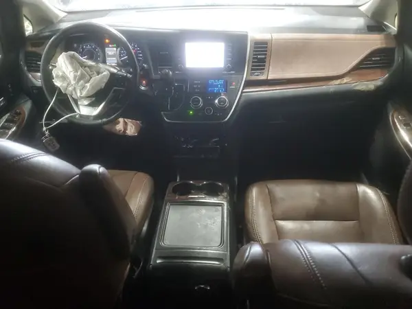 5TDDZ3DC1JS200283 2018 TOYOTA SIENNA - Image 8