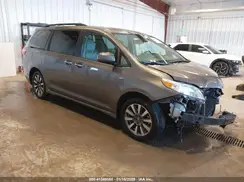 5TDDZ3DC1JS205449 2018 TOYOTA SIENNA