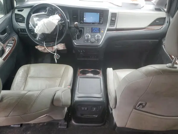 5TDDZ3DC1JS205550 2018 TOYOTA SIENNA - Image 8