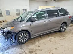 5TDDZ3DC1KS226044 2019 TOYOTA SIENNA