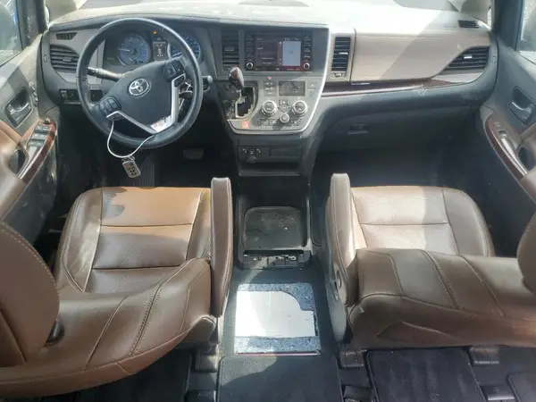 5TDDZ3DC1LS235540 2020 TOYOTA SIENNA - Image 8