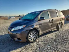 5TDDZ3DC2HS158944 2017 TOYOTA SIENNA