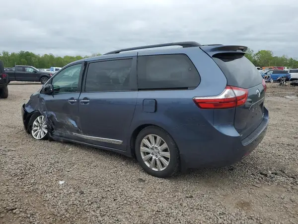 5TDDZ3DC2HS164002 2017 TOYOTA SIENNA - Image 2