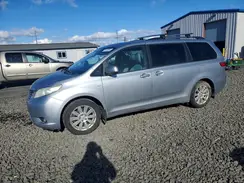 5TDDZ3DC2HS168423 2017 TOYOTA SIENNA