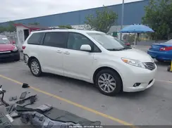 5TDDZ3DC2HS169961 2017 TOYOTA SIENNA