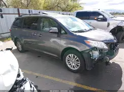 5TDDZ3DC2HS178076 2017 TOYOTA SIENNA