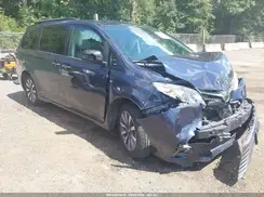 5TDDZ3DC2JS198186 2018 TOYOTA SIENNA