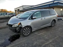 5TDDZ3DC2JS202883 2018 TOYOTA SIENNA