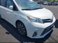 5TDDZ3DC2JS203743 2018 TOYOTA SIENNA