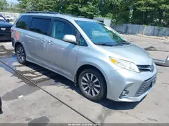 5TDDZ3DC2KS210385 2019 TOYOTA SIENNA