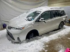 5TDDZ3DC2KS225372 2019 TOYOTA SIENNA