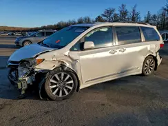 5TDDZ3DC2KS227493 2019 TOYOTA SIENNA