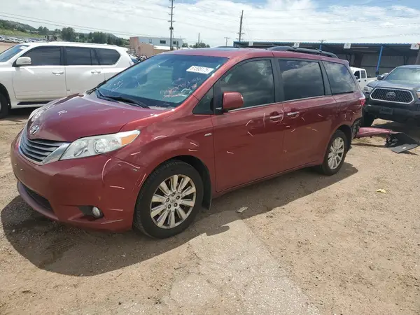 5TDDZ3DC3HS151887 2017 TOYOTA SIENNA - Image 1