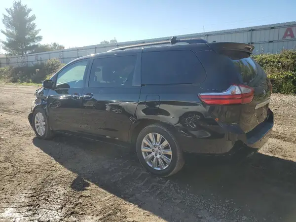 5TDDZ3DC3HS154952 2017 TOYOTA SIENNA - Image 2