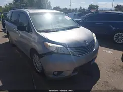 5TDDZ3DC3HS158631 2017 TOYOTA SIENNA