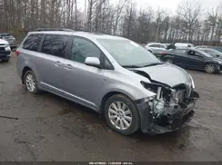 5TDDZ3DC3HS162453 2017 TOYOTA SIENNA
