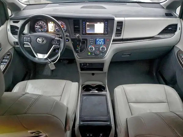5TDDZ3DC3JS196429 2018 TOYOTA SIENNA - Image 8