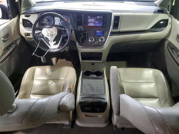 5TDDZ3DC3JS197497 2018 TOYOTA SIENNA - Image 8