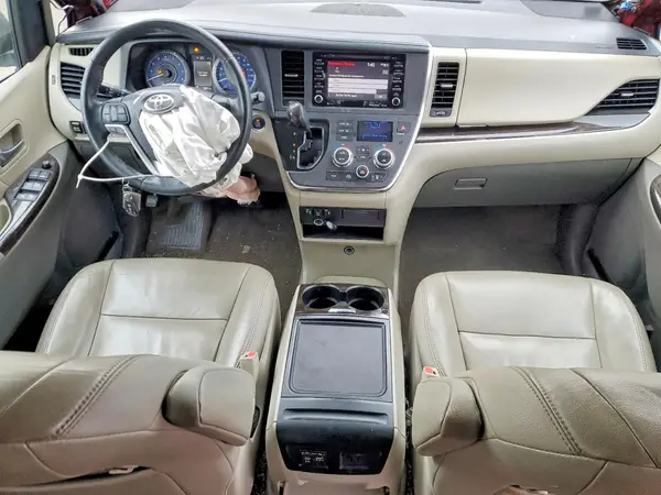 5TDDZ3DC3JS198987 2018 TOYOTA SIENNA - Image 8