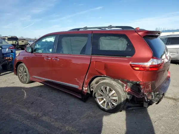 5TDDZ3DC3JS199573 2018 TOYOTA SIENNA - Image 2