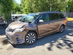 5TDDZ3DC3JS202102 2018 TOYOTA SIENNA
