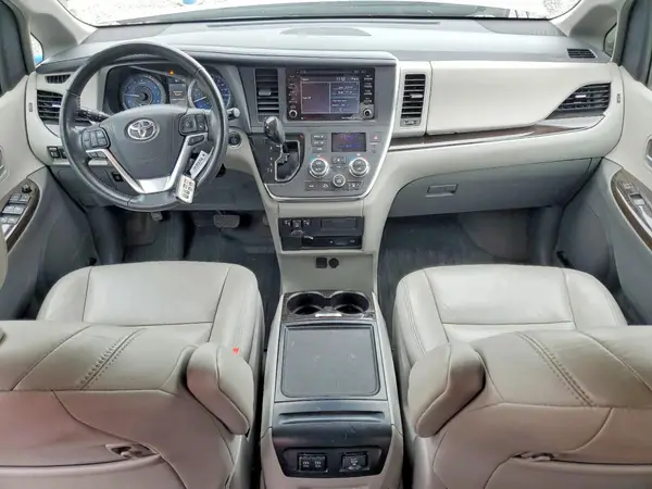 5TDDZ3DC3JS206294 2018 TOYOTA SIENNA - Image 8