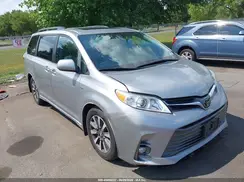 5TDDZ3DC3JS207476 2018 TOYOTA SIENNA
