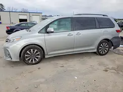 5TDDZ3DC3KS214929 2019 TOYOTA SIENNA
