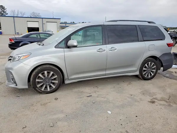 5TDDZ3DC3KS214929 2019 TOYOTA SIENNA - Image 1