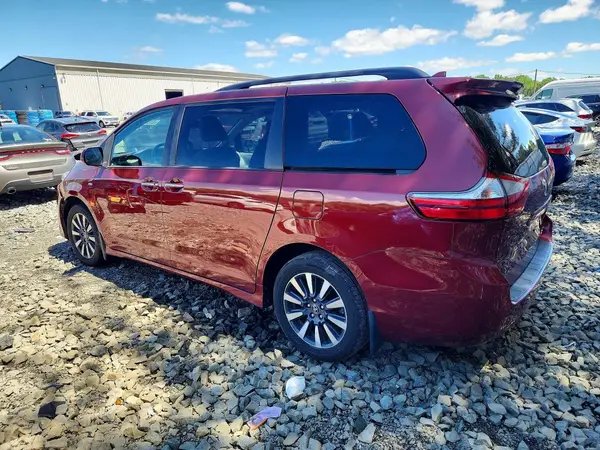 5TDDZ3DC3KS224991 2019 TOYOTA SIENNA - Image 2