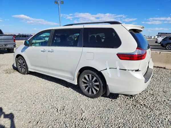 5TDDZ3DC3LS231103 2020 TOYOTA SIENNA - Image 2