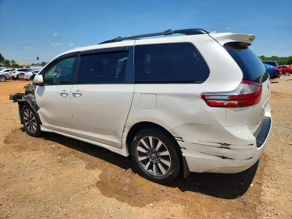 5TDDZ3DC3LS238360 2020 TOYOTA SIENNA - Image 2