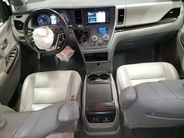 5TDDZ3DC3LS247320 2020 TOYOTA SIENNA - Image 8