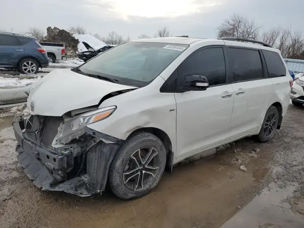 5TDDZ3DC4HS151882 2017 TOYOTA SIENNA - Image 1