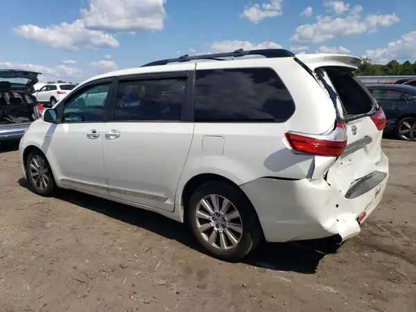 5TDDZ3DC4HS155169 2017 TOYOTA SIENNA - Image 2