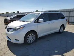 5TDDZ3DC4HS155642 2017 TOYOTA SIENNA