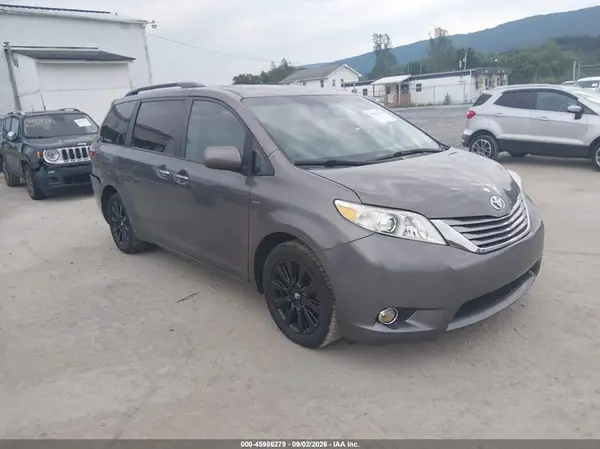 5TDDZ3DC4HS155995 2017 TOYOTA SIENNA