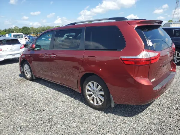 5TDDZ3DC4HS156774 2017 TOYOTA SIENNA - Image 2