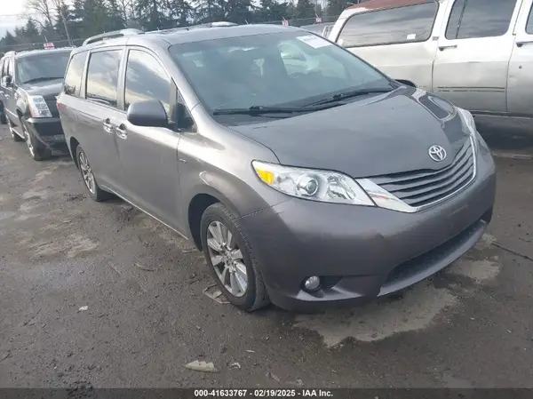 5TDDZ3DC4HS160419 2017 TOYOTA SIENNA - Image 1