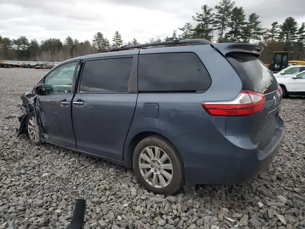 5TDDZ3DC4HS169217 2017 TOYOTA SIENNA - Image 2