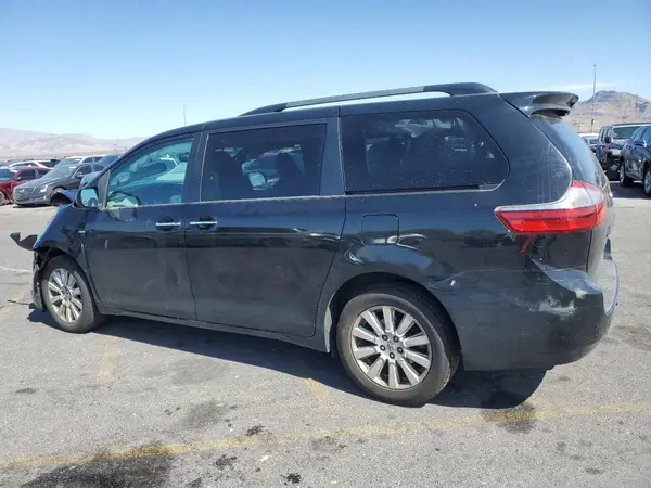 5TDDZ3DC4HS176328 2017 TOYOTA SIENNA - Image 2