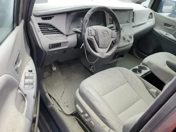 5TDDZ3DC4HS178502 2017 TOYOTA SIENNA - Image 8