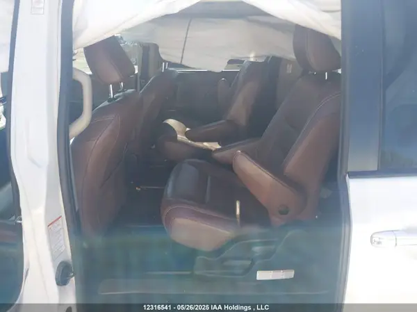 5TDDZ3DC4JS206689 2018 TOYOTA SIENNA - Image 8