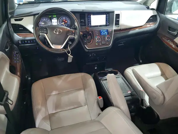 5TDDZ3DC4LS242949 2020 TOYOTA SIENNA - Image 8